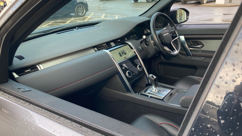 Land Rover Discovery Sport 1.5 P300e R-Dynamic SE 5dr Auto [5 Seat] Station Wagon